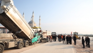 Başkan Beyazgül ve Vali Ayhan Sadun Paşa bulvarında