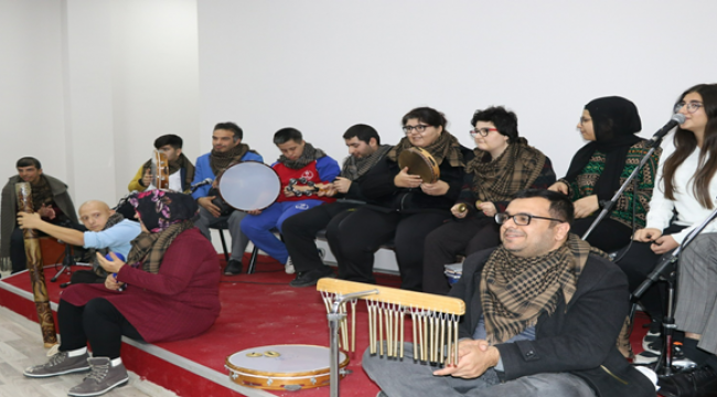  Engelli Bireyler Sahnede