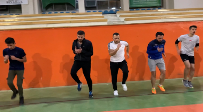 Gençler Hayallerine Büyükşehir İle Kavuşuyor