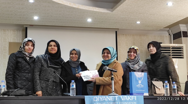 ''Güçlü Aile Mutlu Gelecek'' paneli düzenlendi