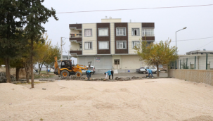 Haliliye'de Yollar Sıcak Asfalt Ve Parke Çalışmalarıyla Yenileniyor 