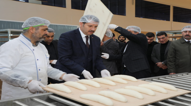 Urfa'da halk ekmek üretimine başlandı