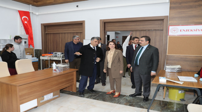 Başkan Canpolat ve Vekil Açanal Haliliye Semt Polikliniğini İnceledi