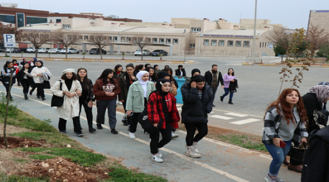 Büyükşehir'den Öğrencilere "Üniversiteyi Keşfediyorum" Etkinliği