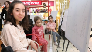 Çocukların hayal gücü tuvallere yansıdı