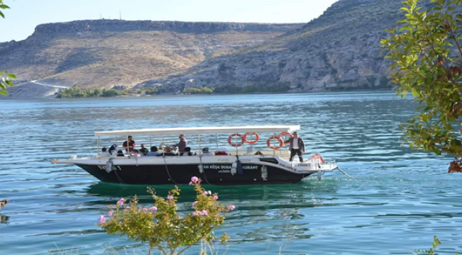 Halfeti'de 15 günlük tatil yoğunluğu artırdı