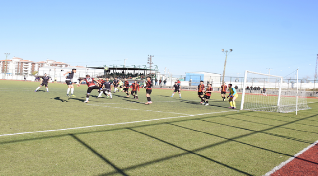 Hilvan Belediye Spor 2-0 Kazandı