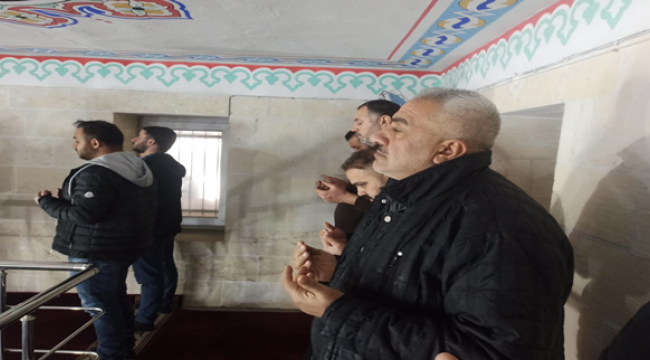 Şanlıurfa'da Cuma namazı öncesi sonrası yağmur duası yapıldı