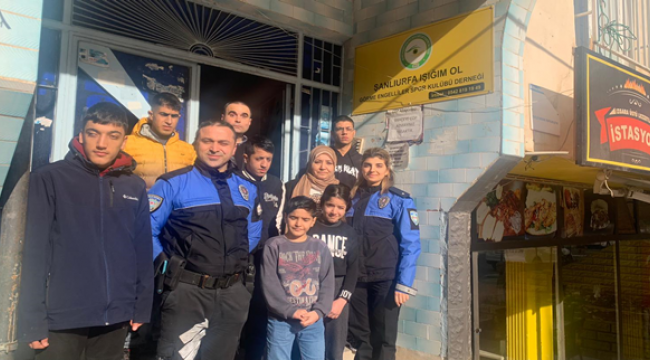Şanlıurfa'da polislerden anlamlı ziyaret