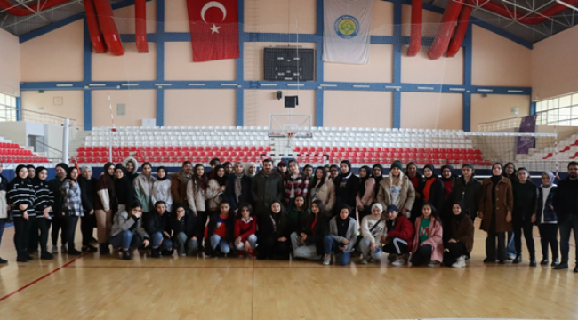 Şanlıurfalı Gençler Büyükşehir ile üniversiteyi tanıyor