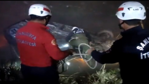 Urfa'da araç kanala düştü, 2 kişiyi itfaiye kurtardı