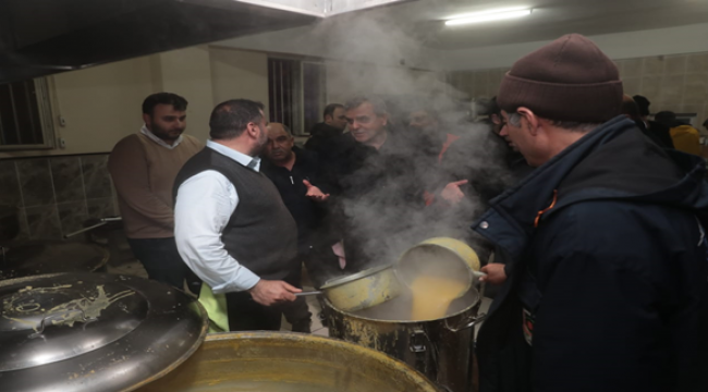 Başkan Beyazgül, "Zor Günleri Dayanışma İçerisinde Aşacağız" 