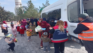 Şanlıurfa Büyükşehir Belediyesi, Adıyamanlı Ailelerin Yaralarını Sarmaya Devam Ediyor