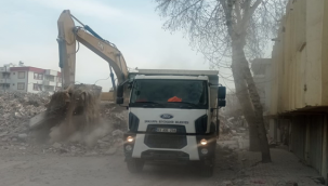 Şanlıurfa Büyükşehir'den Adıyaman'a Araç Sevkiyatı