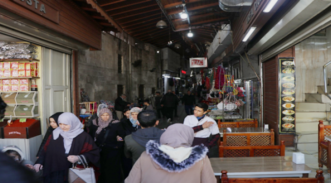Tarihi Çarşıda Yoğunluk Başladı