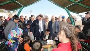 Vali Ayhan, depremde en çok etkilen Birecik'te 