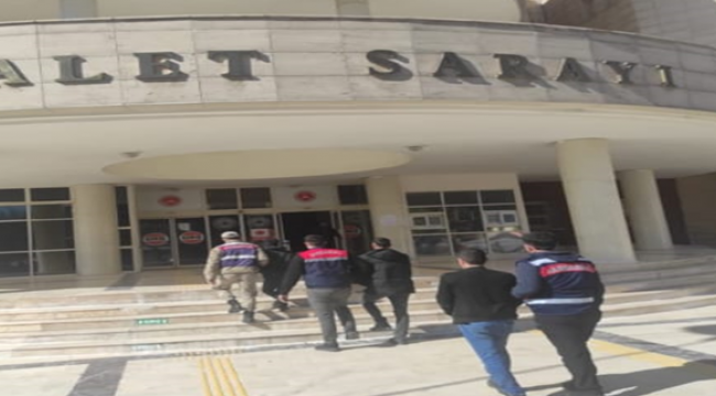 Karaköprü'de bağ evine dadanan hırsızlar yakalandı