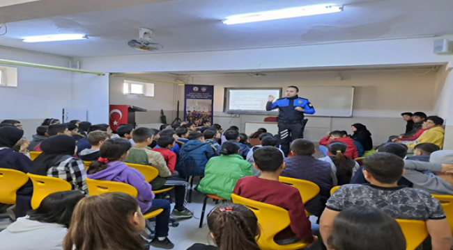 Öğrencilere polislik mesleği anlatıldı