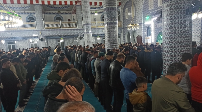 Şanlıurfa'da ilk teravih namazı kılındı