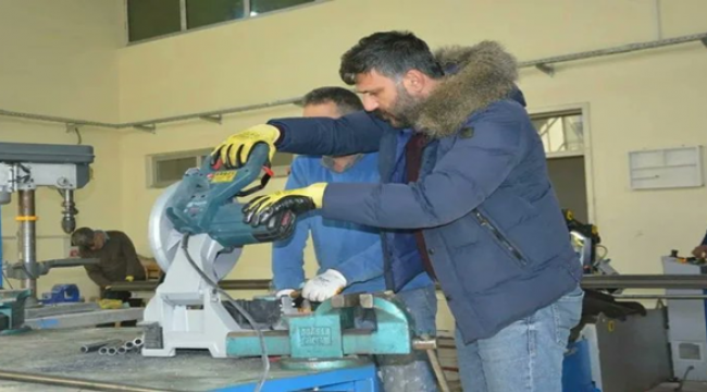 Şanlıurfa Meslek liseleri fabrika gibi çalışıyor