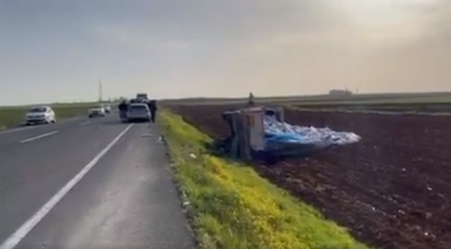 Suruç'ta tır şarampole devrildi