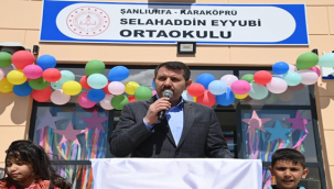 Vali Ayhan, iki okulun açılışını yaptı