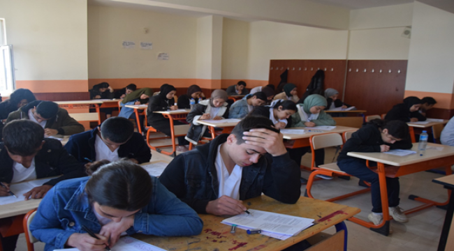 Viranşehir Belediyesi'nden Öğrencilere Yks Desteği 