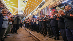 Bakan Bozdağ, Şanlıurfa'da esnaf duasına katıldı