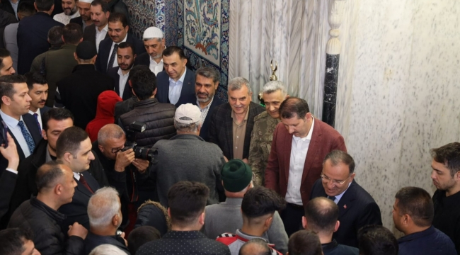 BAŞKAN BEYAZGÜL, VATANDAŞLARIN BAYRAMINI TEBRİK ETTİ