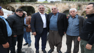 Başkan Kuş ve AK Adaylar esnafla buluştu