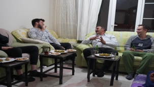 İYİ Parti adayı Yetim, Üniversite öğrencilerine misafir oldu