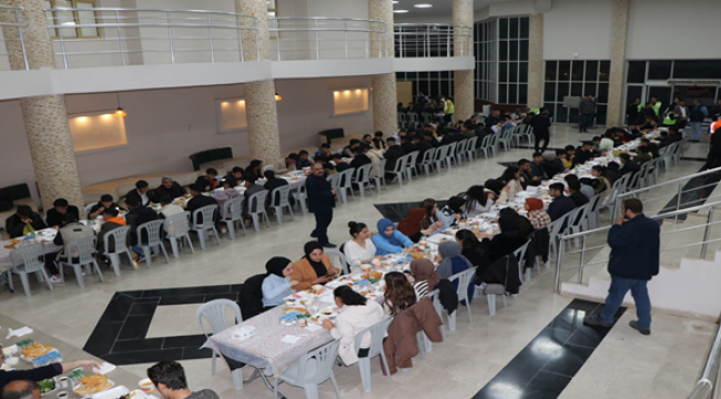 Kaymakam Çengel Ve Başkan Ekinci, Gençlerle Sahur Yaptı