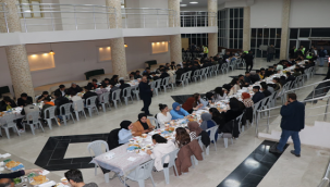 Kaymakam Çengel Ve Başkan Ekinci, Gençlerle Sahur Yaptı