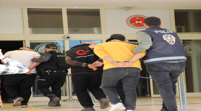 Şanlıurfa'da bıçaklı kavgada, 8 tutuklama 
