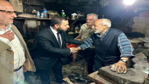 AK aday Toru, Tarihi çarşı esnafını ziyaret etti