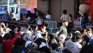 Bir Tır Dolusu Mutluluk Şanlıurfalı Çocuklarla Buluştu