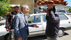 Dusak, Esnaf ve Vatandaşlarla İle Bir Araya Gelmeye Devam Ediyor