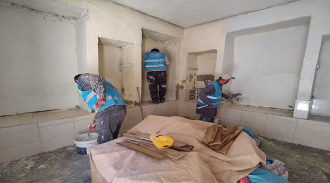 Eyyübiye'de Selden Etkilenen Tüm Evler Boyanıyor