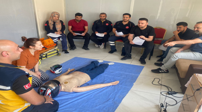 Sağlık Çalışanlarına Travma İleri Yaşam Desteği Eğitimi Verildi