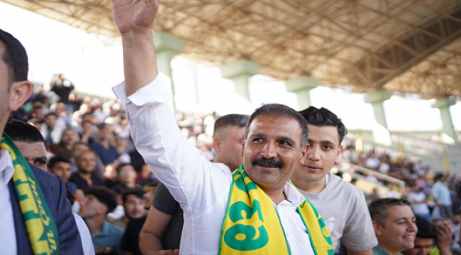 Urfaspor taraftarlarından Emin Yetim'e yoğun ilgi