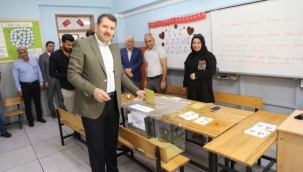 Vali Salih Ayhan oyunu kullandı