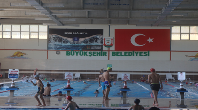 Başkan Beyazgül'den Gençlere Müjde; "Tüm Havuzlar Yarın Açılıyor"