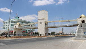 Büyükşehir Belediyesi'nden Akçakale'ye Modern Üst Geçit