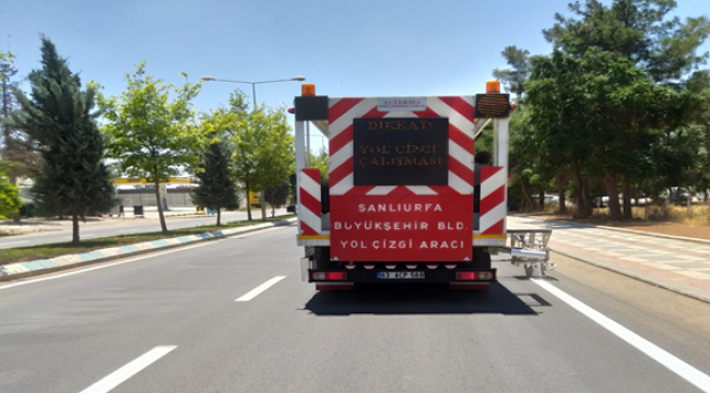 Büyükşehir'den Yol İşaretleme Çalışması