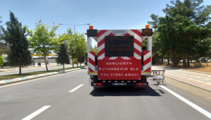 Büyükşehir'den Yol İşaretleme Çalışması