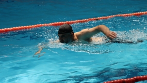 GAP vadisi yüzme havuzu gençlerin uğrak yeri oldu 