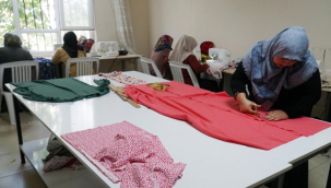 Haliliye'de Anneler Kursta, Çocukları da Kreşte Öğreniyor 