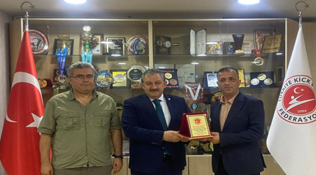 Kayıcı'dan Depremde 650 Hayat Kurtaran Kahramana Ödül