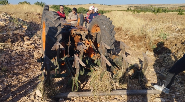 Şanlıurfa'da  traktör devrildi, 1 yaralı 