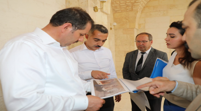 Vali Ayhan, Balıklıgöl'deki kemerlerde incelemelerde bulundu